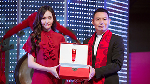 中国美正当红，尊龙直营集团A股上市，引领新时代
